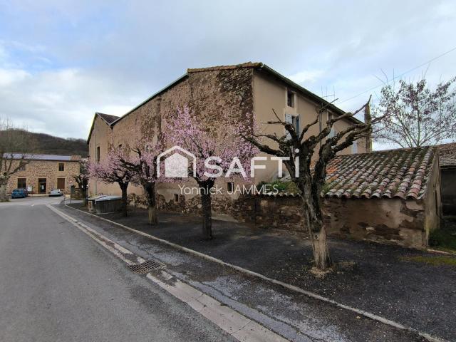 Maison 7 pièces 260 m²