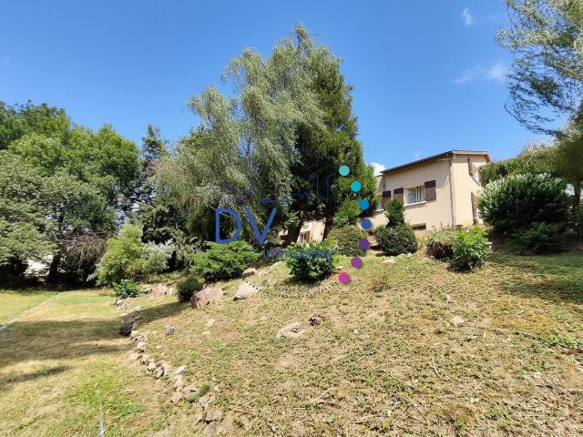 Maison 7 pièces 260 m²