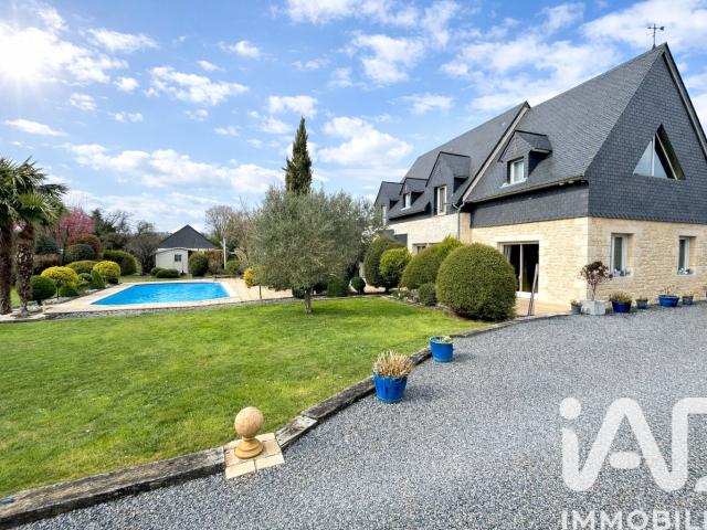 Maison 7 pièces 260 m²