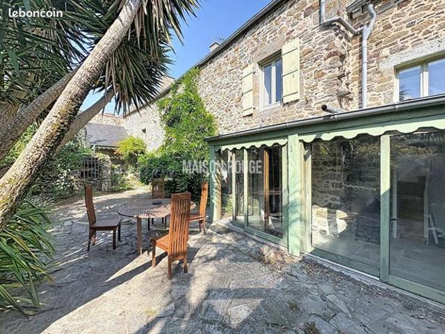 Maison 7 pièces 260 m²