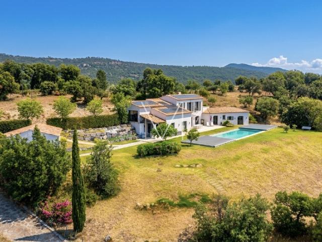 Maison 7 pièces 260 m²