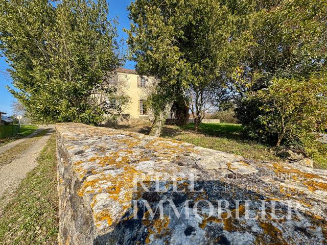Maison 7 pièces 260 m²