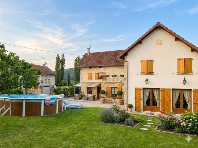 Maison 7 pièces 260 m²