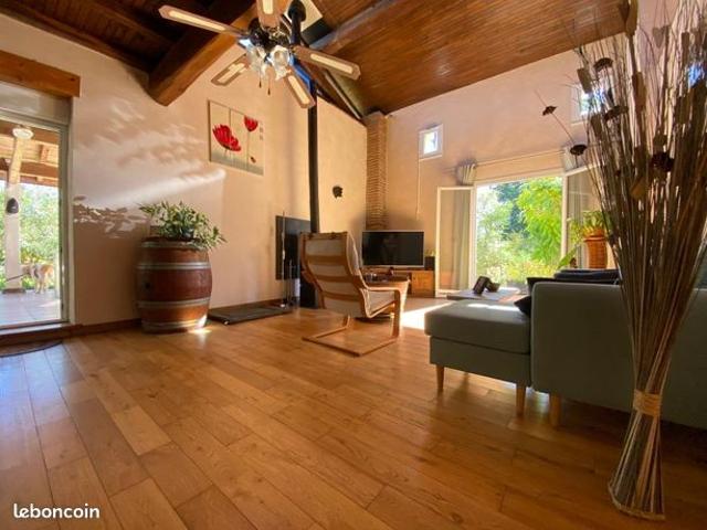 Maison 7 pièces 262 m²