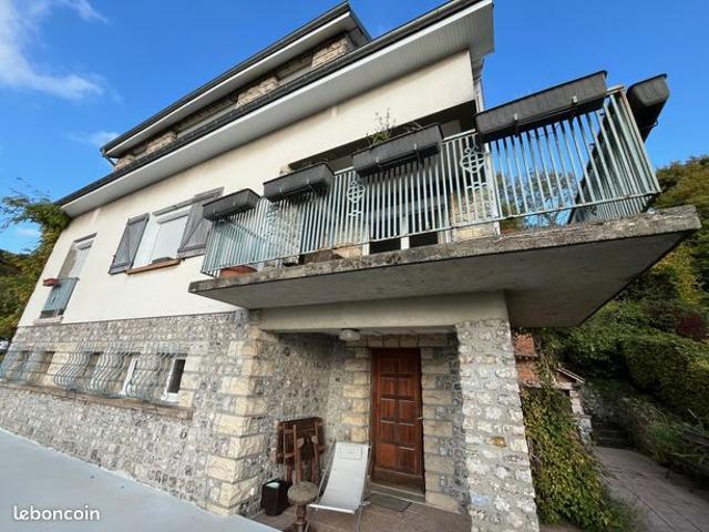 Maison 7 pièces 262 m²