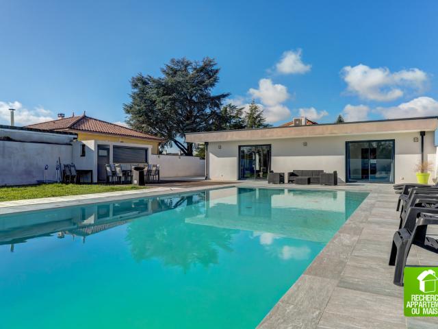 Maison 7 pièces 262 m²