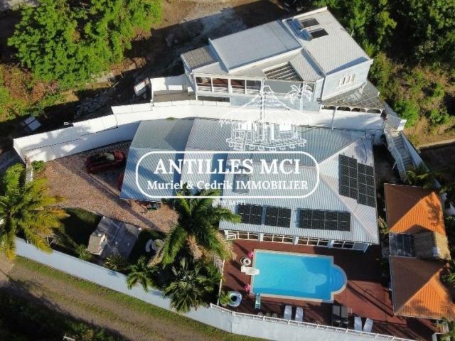 Maison 7 pièces 262 m²