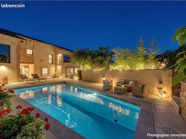Maison 7 pièces 263 m²