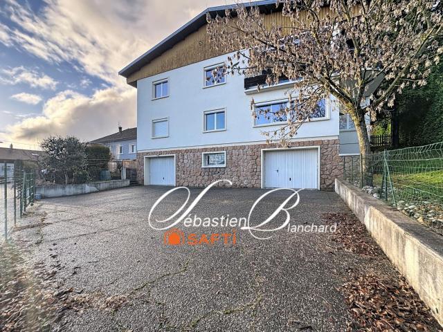 Maison 7 pièces 263 m²