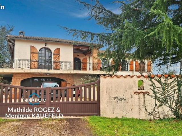 Maison 7 pièces 274 m²