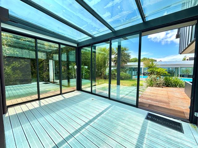 Maison 7 pièces 274 m²