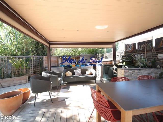 Maison 7 pièces 275 m²