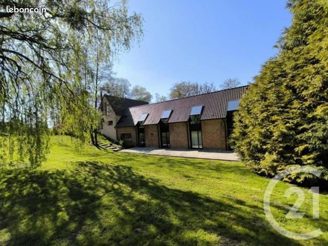 Maison 7 pièces 275 m²