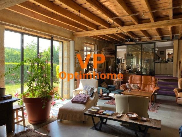 Maison 7 pièces 275 m²