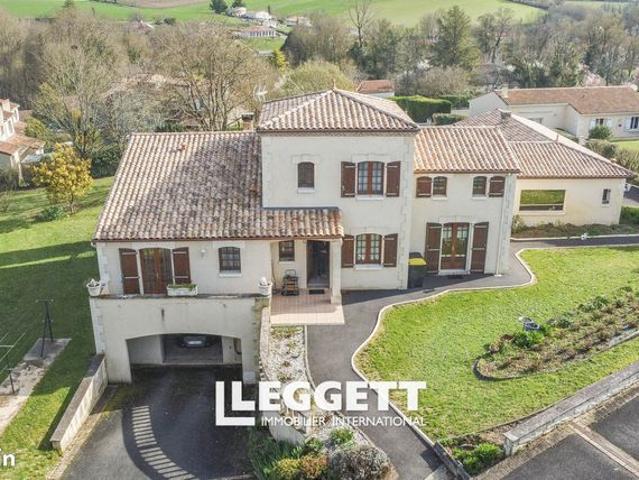 Maison 7 pièces 275 m²