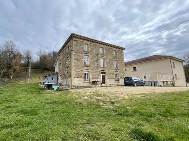 Maison 7 pièces 275 m²