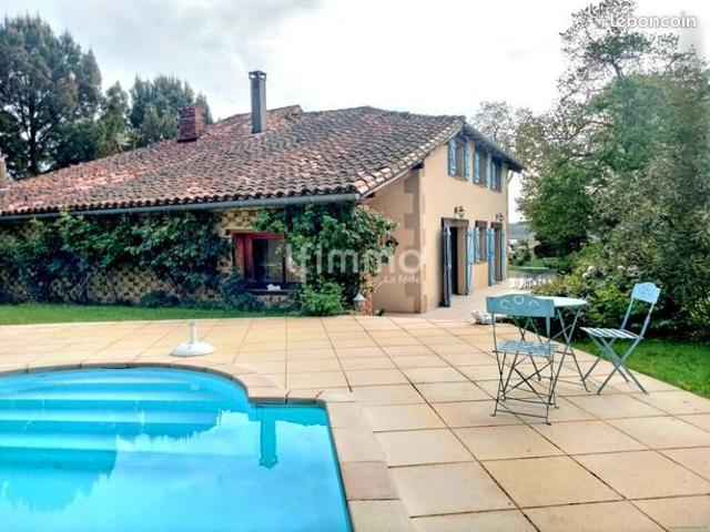 Maison 7 pièces 275 m²