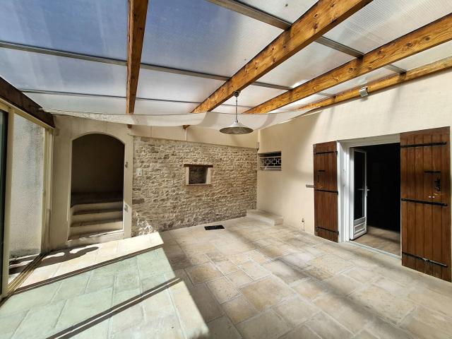 Maison 7 pièces 275 m²