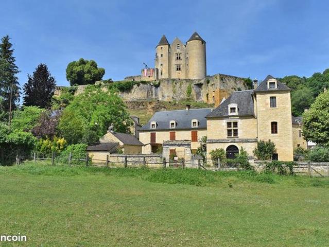 Maison 7 pièces 275 m²