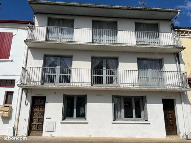 Maison 7 pièces 276 m²