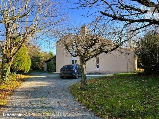 Maison 7 pièces 277 m²