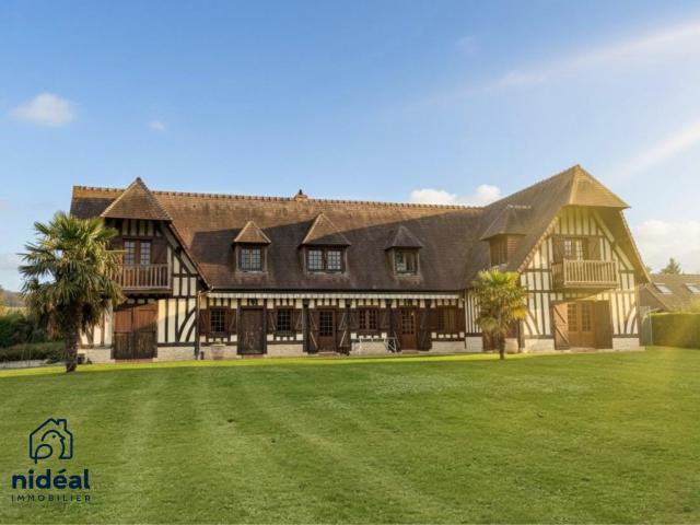 Maison 7 pièces 277 m²