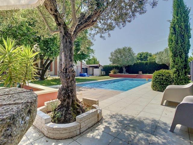Maison 7 pièces 277m2 277m² Labastidette