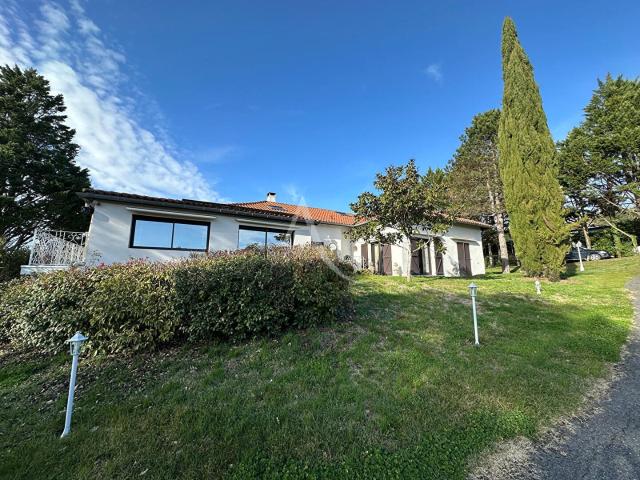 Maison 7 pièces 273 m²