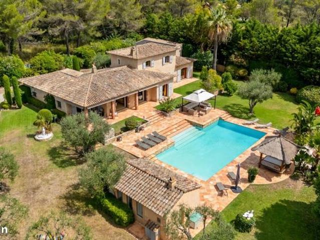 Maison 7 pièces 278 m²
