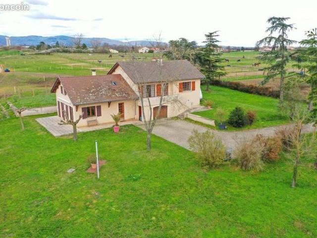Maison 7 pièces 279 m²