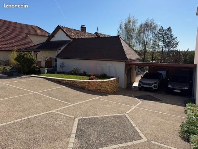 Maison 7 pièces 270 m²