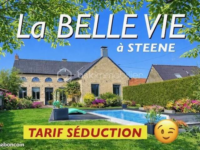 Maison 7 pièces 270 m²