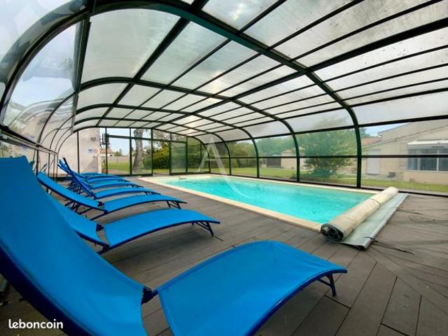 Maison 7 pièces 270 m²