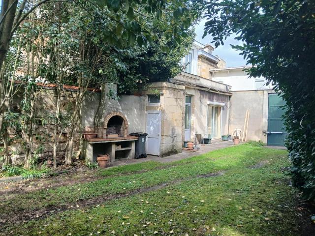 Maison 7 pièces 270 m²