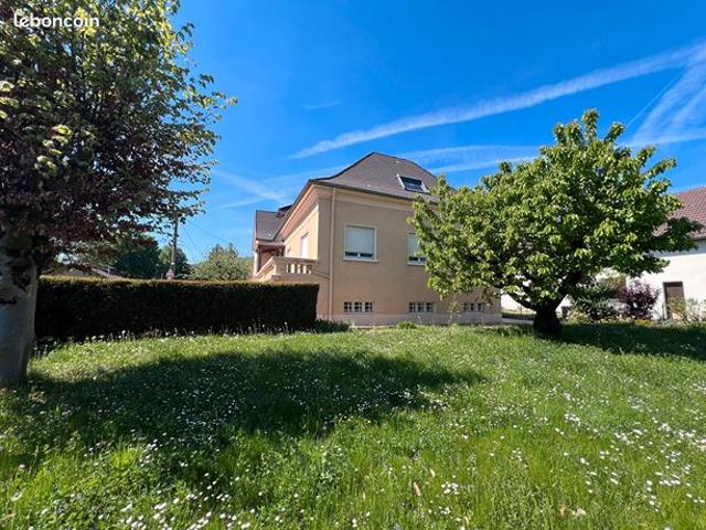 Maison 7 pièces 270 m²