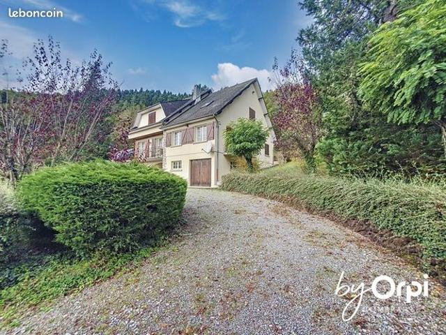 Maison 7 pièces 270 m²