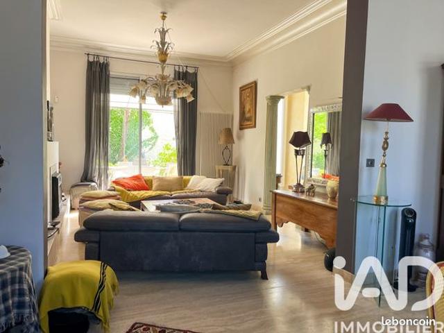 Maison 7 pièces 270 m²