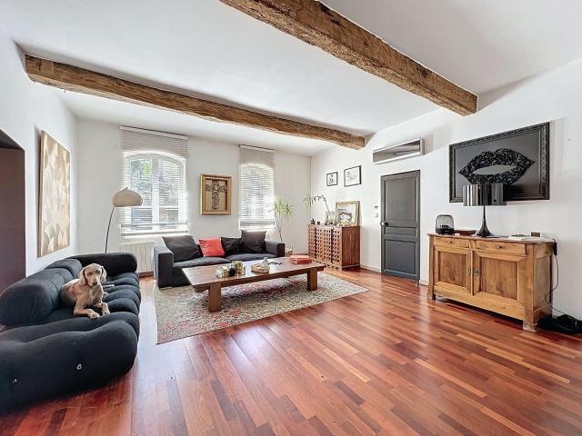 Maison 7 pièces 270 m²