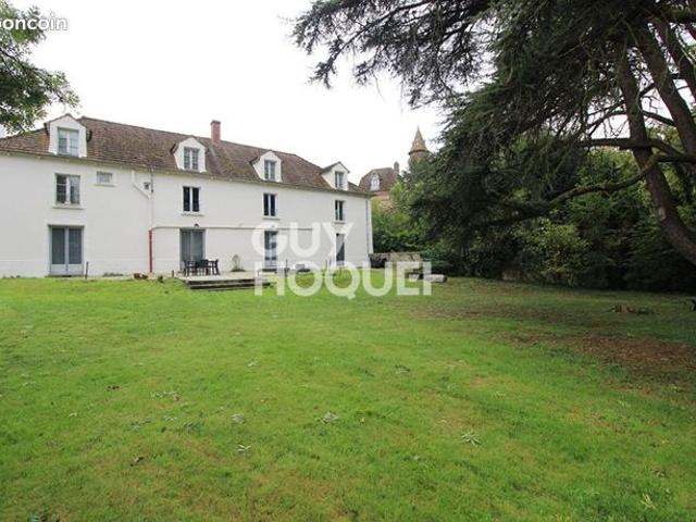 Maison 7 pièces 270 m²