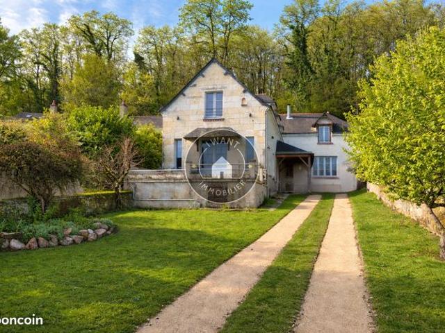 Maison 7 pièces 270 m²