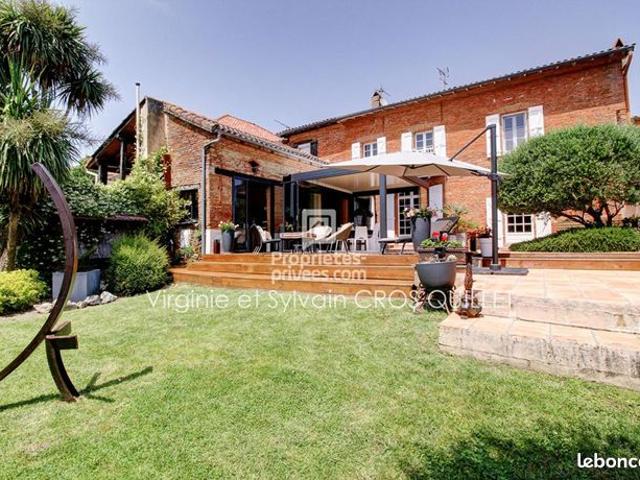 Maison 7 pièces 270 m²