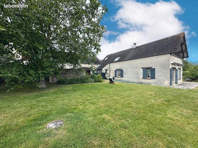 Maison 7 pièces 270 m²
