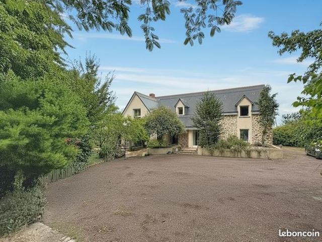 Maison 7 pièces 271 m²