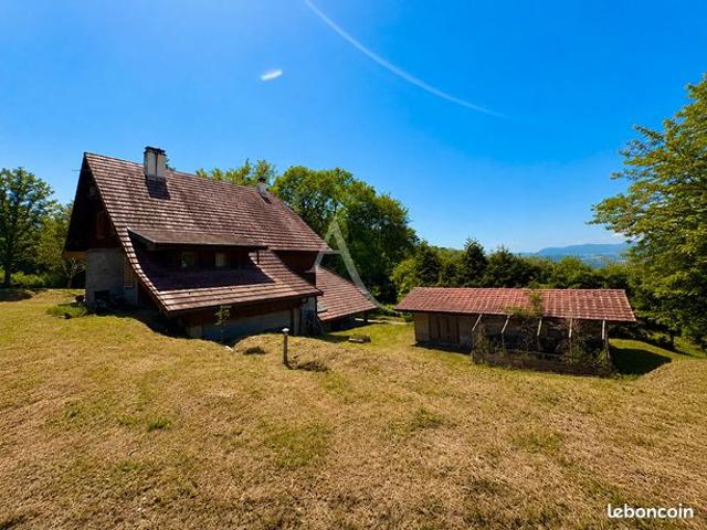 Maison 7 pièces 271 m²