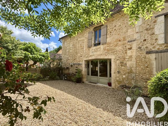 Maison 7 pièces 272 m²