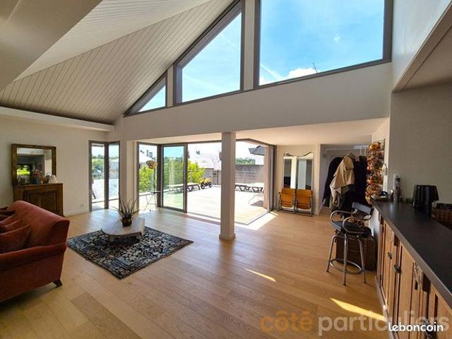 Maison 7 pièces 272 m²