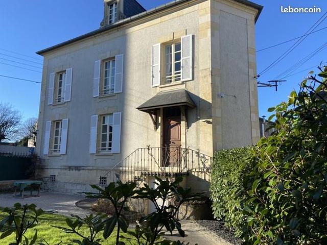 Maison 7 pièces 272 m²