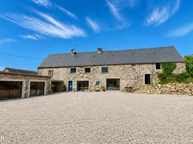 Maison 7 pièces 272 m²