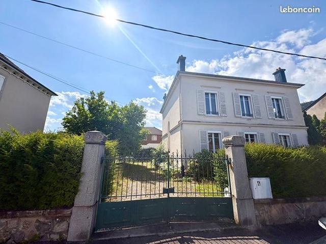 Maison 7 pièces 272 m²