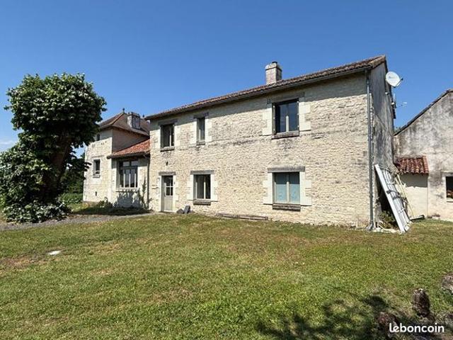 Maison 7 pièces 272 m²